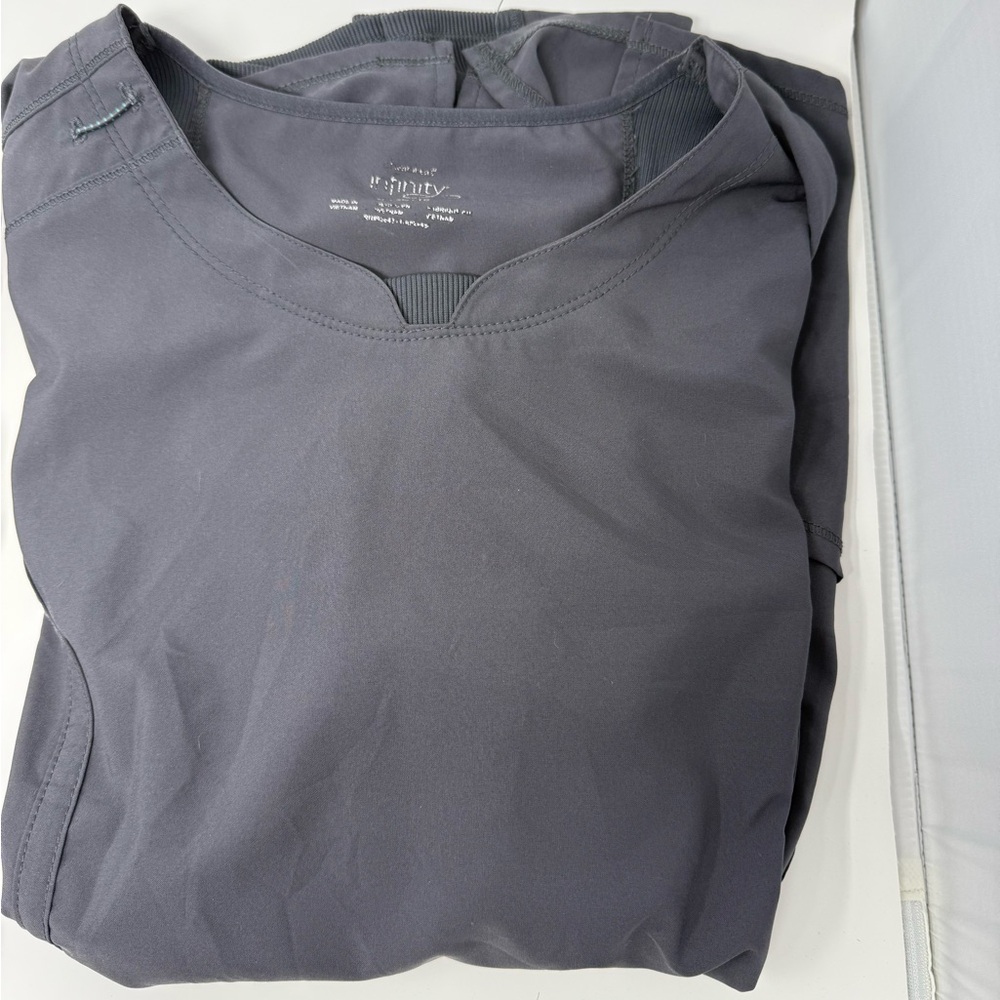 Gray Scrub Set - image 2